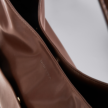 Minimalist Hobo Shoulder Bag – Vegan Leather