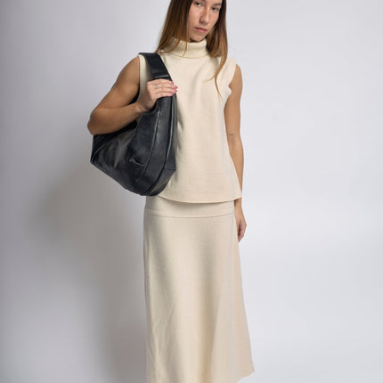 Vegan Leather Soft Hobo Shoulder Bag – Black | Sustainable & Stylish Everyday Tote