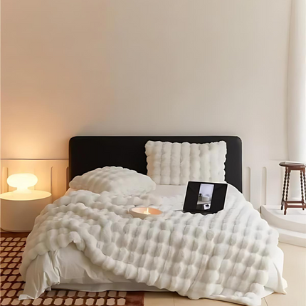 Luxe Faux Fur Throw Blanket – Ultra-Soft, Warm & Stylish Bedding for Sofa & Bed – Available in Multiple Colors