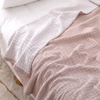 Light pink / 59x79 in