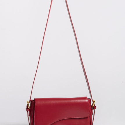 Vegan Leather Black Shoulder Bag – Adjustable Crossbody, Sustainable & Stylish
