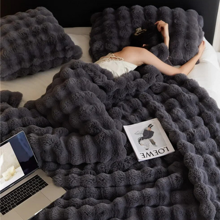 Ultra-Soft Fleece Throw Blanket 59" x 79" – Lightweight & Cozy for All Seasons