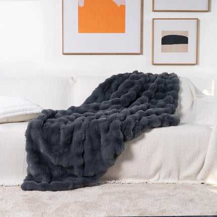Luxury Faux Fur Weighted Blanket 59" x 79" – Ultra-Soft Chunky Knit Throw for Cozy Comfort
