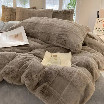 Ultra-Soft Fleece Duvet Cover 61.0″ × 86.6″ – Cozy All-Season Bed Linen for Double Beds