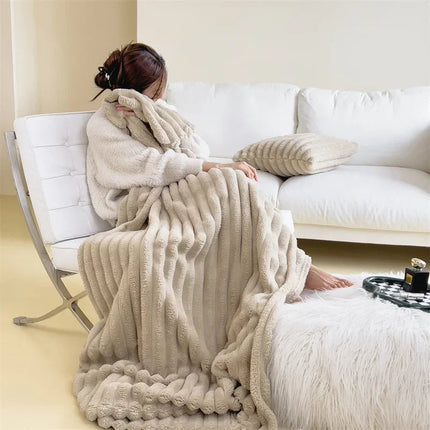 Cozy Fleece Throw Blanket 59" x 79" – Soft, Warm, Plaid Design for Fall & Winter