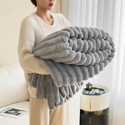 Cozy Fleece Throw Blanket 59" x 79" – Soft, Warm, Plaid Design for Fall & Winter
