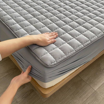 Dream Pillow Waterproof Mattress Protector – Hypoallergenic, Breathable, Machine Washable, Fits Twin to King Sizes