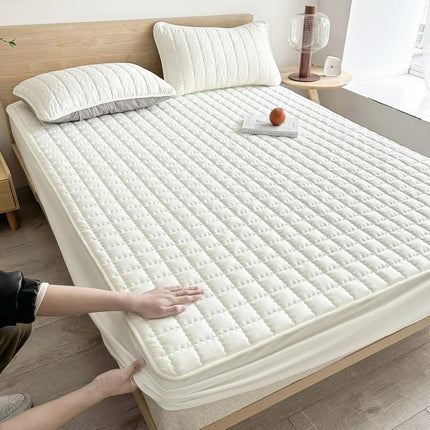 Dream Pillow Waterproof Mattress Protector – Hypoallergenic, Breathable, Machine Washable, Fits Twin to King Sizes