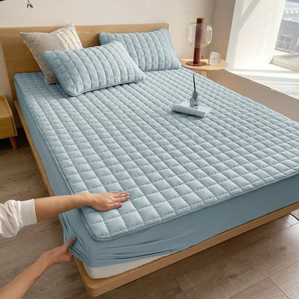 Dream Pillow Waterproof Mattress Protector – Hypoallergenic, Breathable, Machine Washable, Fits Twin to King Sizes