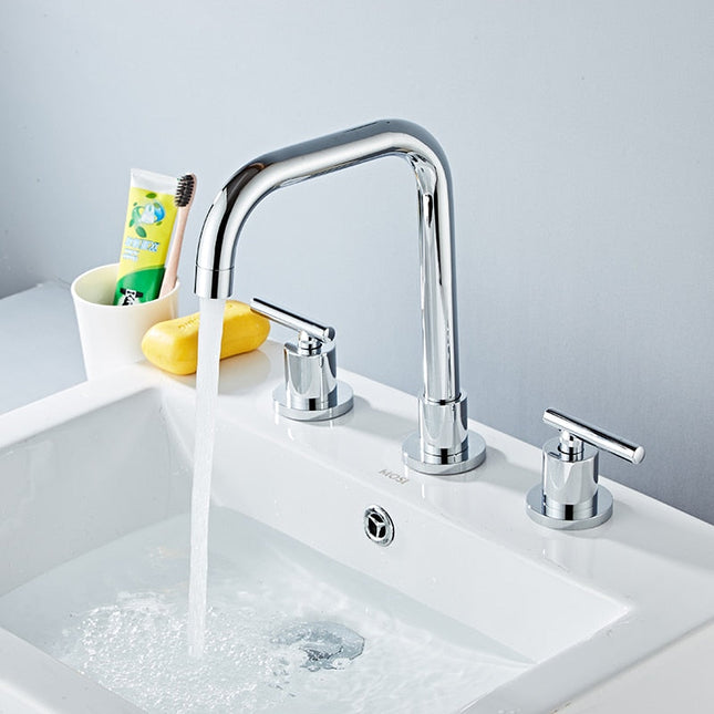 Elegant 3-Hole Bathroom Faucet – Modern Luxury Design for Stylish Interiors