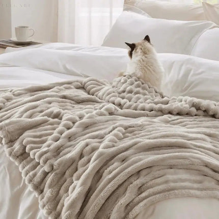Luxurious Faux Sheepskin & Coral Fleece Throw Blanket – Super-Soft Cozy Faux Shearling Throw (47" × 59", 59" × 79", 71" × 79", 79" × 91")