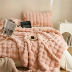 Pink / 47