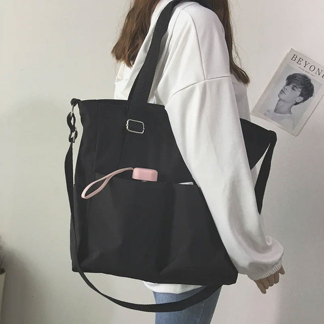 Canvas Shoulder Bag – Spacious, Trendy & Practical