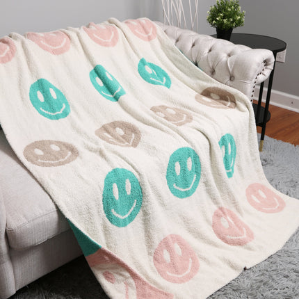 Multicolor Smiley Face Fleece Throw Blanket – Soft, Cozy & Playful Home Decor