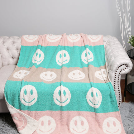 Multicolor Smiley Face Fleece Throw Blanket – Soft, Cozy & Playful Home Decor