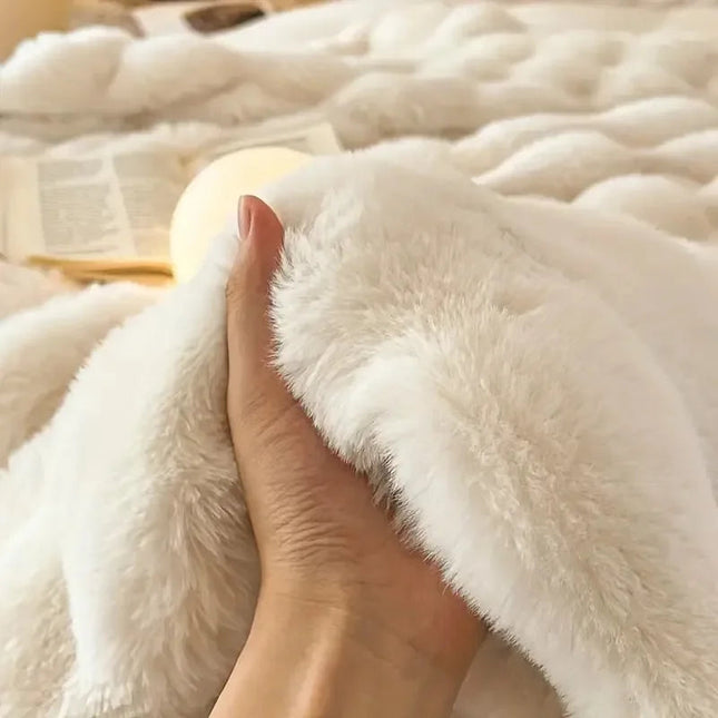 Luxury Reversible Faux Fur Throw Blanket 59" x 79" – Ultra-Soft, Cozy & Machine Washable