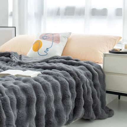 Luxury Reversible Faux Fur Throw Blanket 59" x 79" – Ultra-Soft, Cozy & Machine Washable