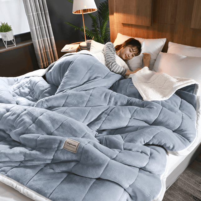 Cozy Sherpa Fleece Blanket – Soft, Warm & Luxurious Throw for Bed & Sofa