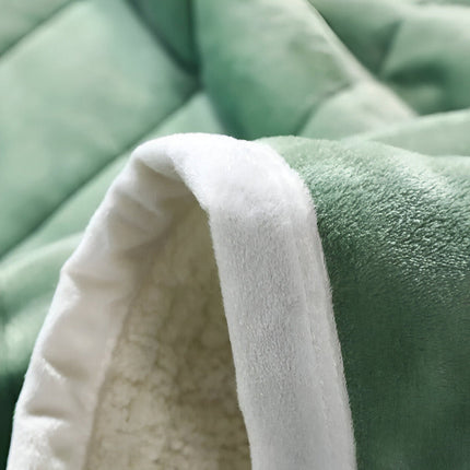 Cozy Sherpa Fleece Blanket – Soft, Warm & Luxurious Throw for Bed & Sofa