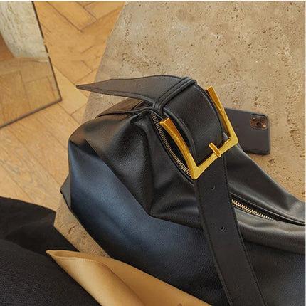 Minimalist Vegan Leather Shoulder Bag – Stylish & Practical Everyday Tote for Women