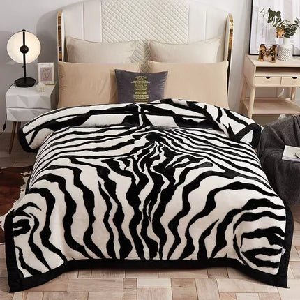 Luxury Winter Blanket – Extra Thick Fleece Throw with Classic Timeless Design