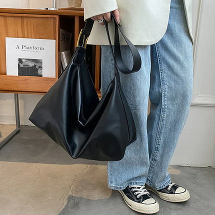 Minimalist Vegan Leather Shoulder Bag – Stylish & Practical Everyday Tote for Women