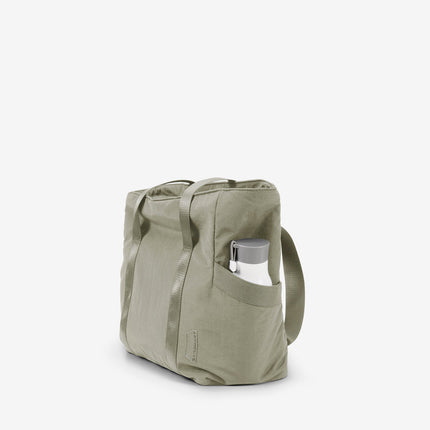 Black Tote Bag with Yoga Mat Holder – Water-Resistant & Laptop Compartment – Perfect for Gym, Work, or Beach