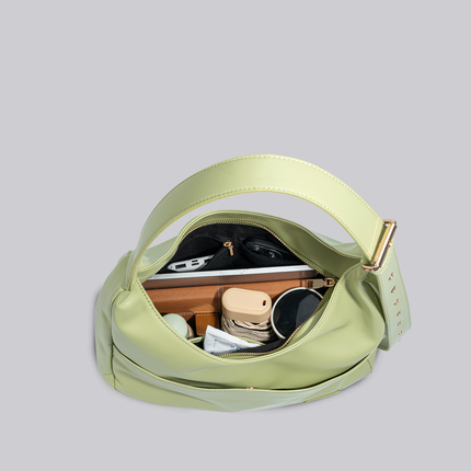 Black Shoulder Bag – Minimalist & Spacious Vegan Leather Design