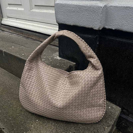 Handwoven Shoulder Bag – Stylish, Versatile & Trendy