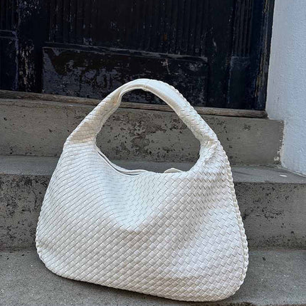 Handwoven Shoulder Bag – Stylish, Versatile & Trendy