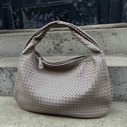 Handwoven Shoulder Bag – Stylish, Versatile & Trendy