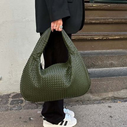 Handwoven Shoulder Bag – Stylish, Versatile & Trendy