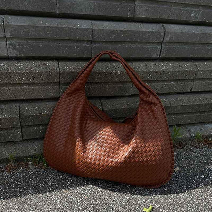 Handwoven Shoulder Bag – Stylish, Versatile & Trendy
