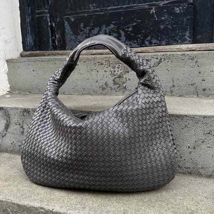 Handwoven Shoulder Bag – Stylish, Versatile & Trendy