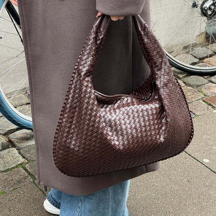 Handwoven Shoulder Bag – Stylish, Versatile & Trendy
