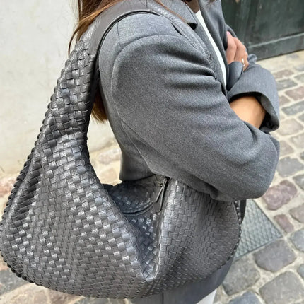 Handwoven Shoulder Bag – Stylish, Versatile & Trendy