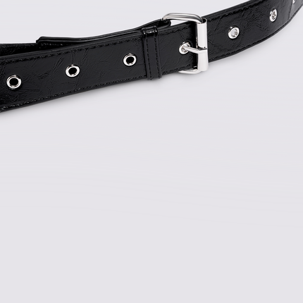 Black Shoulder Bag – Minimalist Design with Spacious Storage