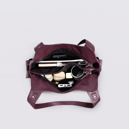 Black Leather Shoulder Bag with Side Pockets – Spacious & Elegant Women’s Leather Handbag